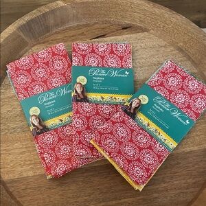 The Pioneer Woman multicolored White Floral Napkins